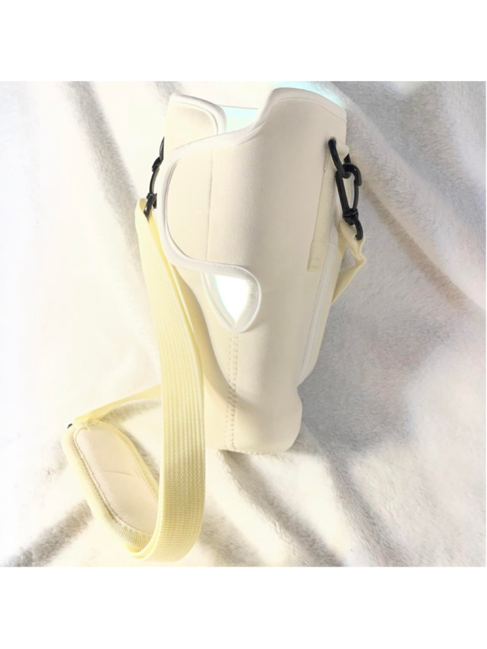 image shows a cream-colored, water-resistant neoprene water bottle carrier bag f - Picture 2 of 4